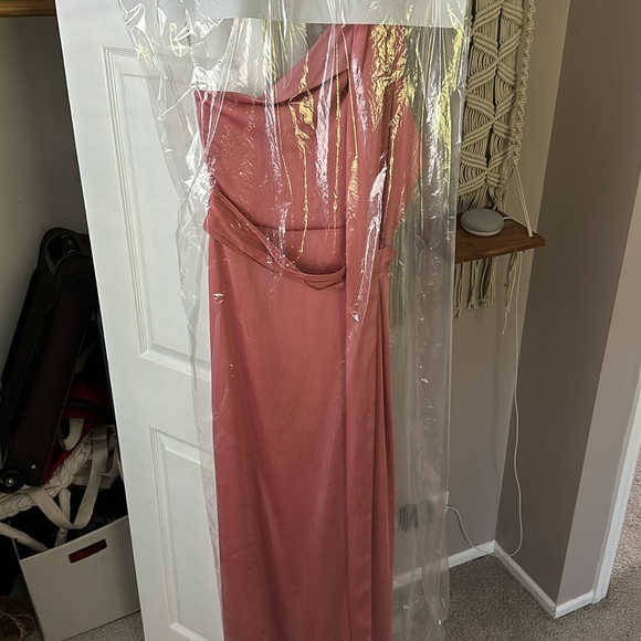 Sachin and Babi Kayla Gown in Rouge - Picture 5 of 7